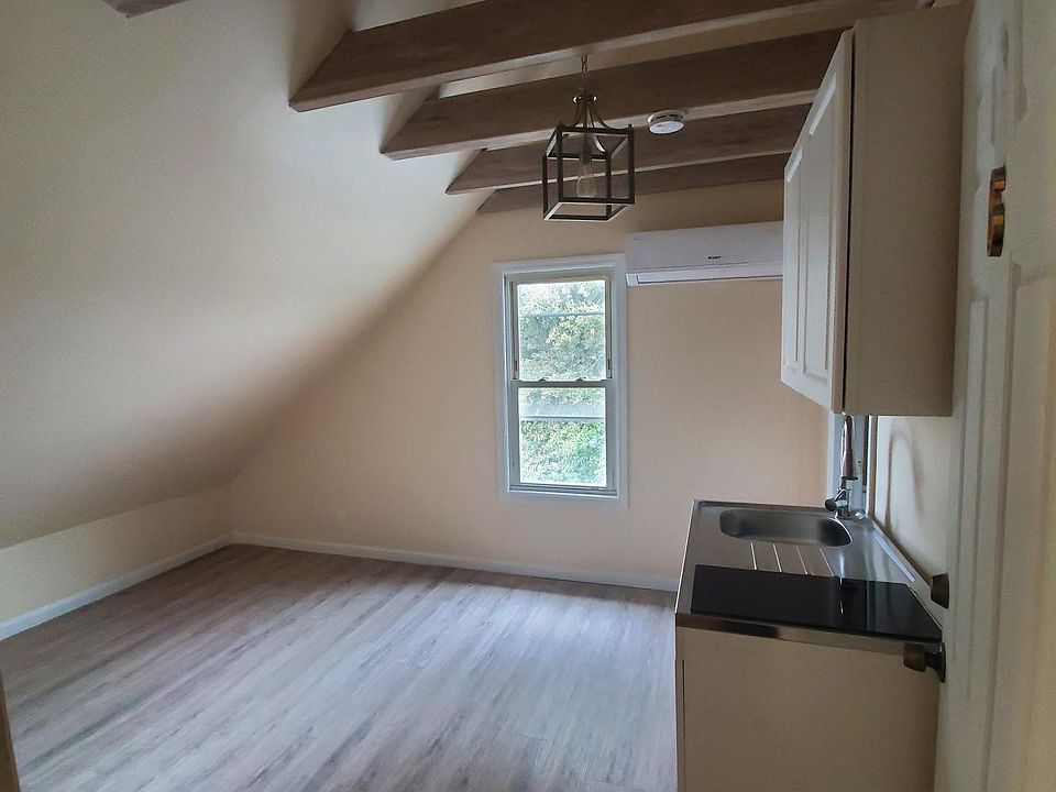 2nd image of 4 Main St APT 6
