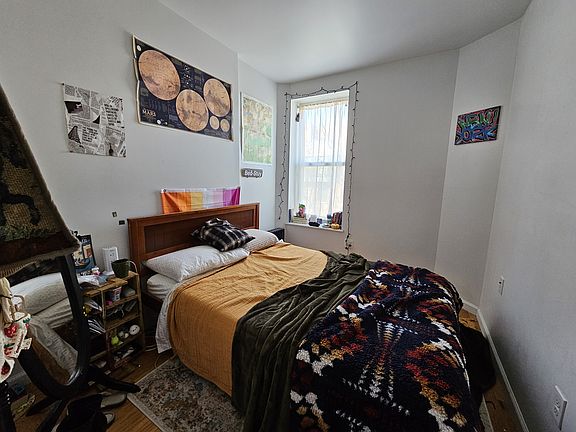 4th image of 308 Kosciuszko St APT 3R