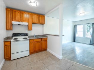 6114-6120 Foothill Blvd #B, Oakland, CA 94605