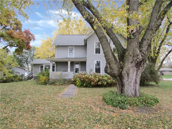 324 SW 3rd St, Stuart, IA 50250