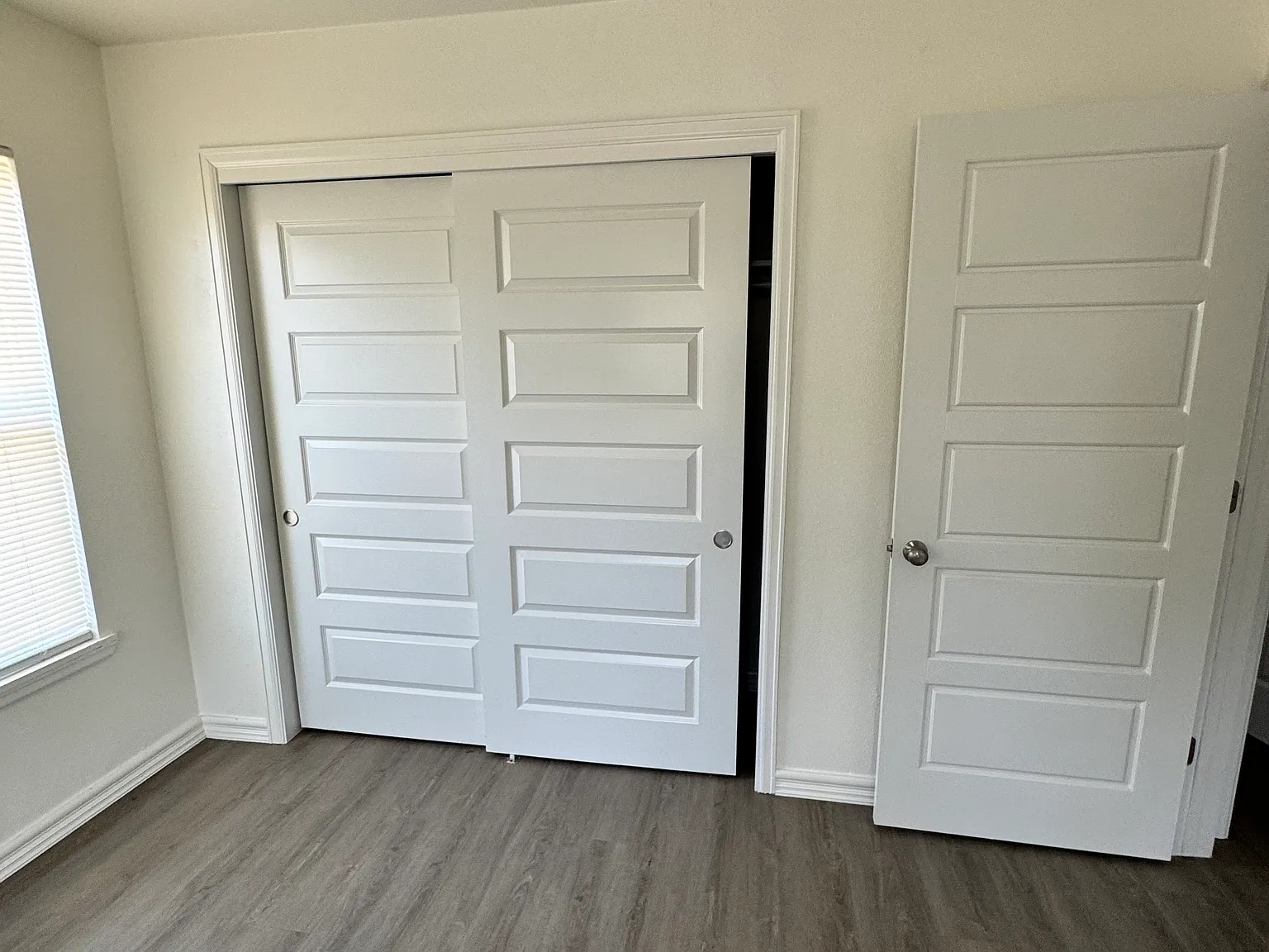 2 bed, 1005 sqft, $1,200 — Photo 3