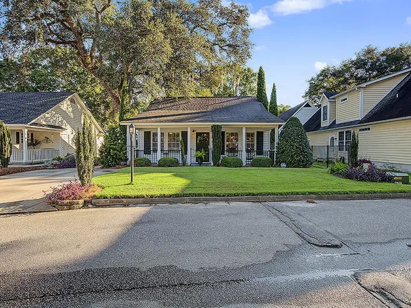4273 Brook Dr., Murrells Inlet, SC 29576
