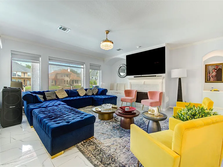 14311 Tasmania Ct — Photo 21