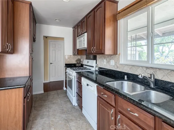 1312 W Castle Ave, Anaheim, CA 92802