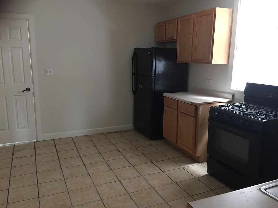 1st image of 8455 S Mackinaw Ave #Duplex