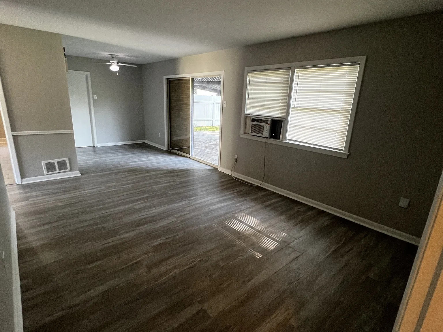 978 Gary Street - 1 — Photo 3