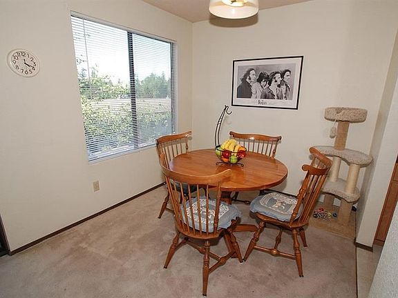 4th image of 615 75th St SE #D-73