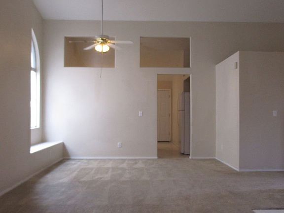 4th image of 6111 American Beauty Ave
