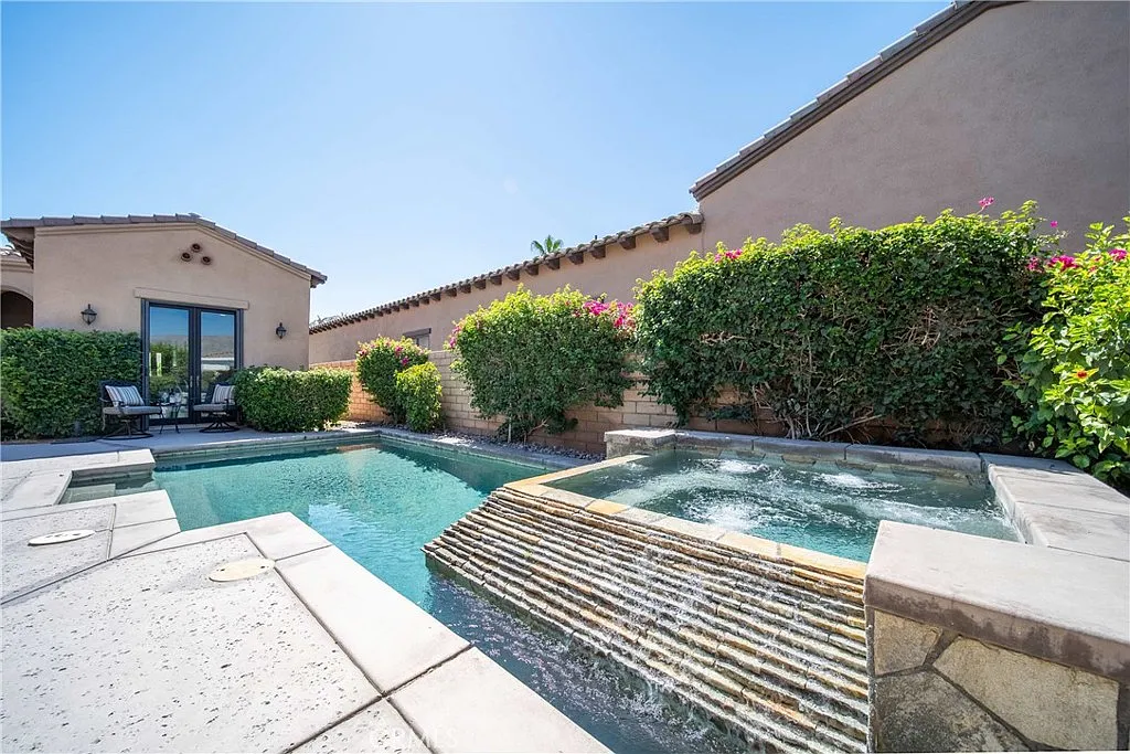 4 bed, 4.5 bath, 3201 sqft, $6,795 — Photo 2
