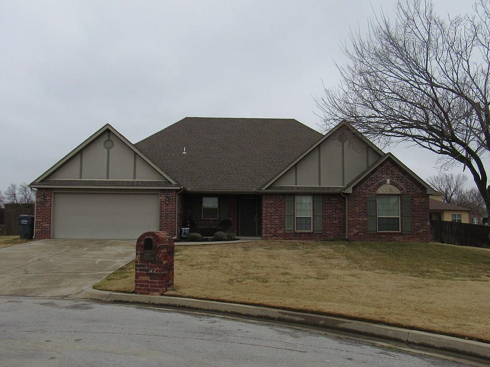 2nd image of 8357 Vantage Ct