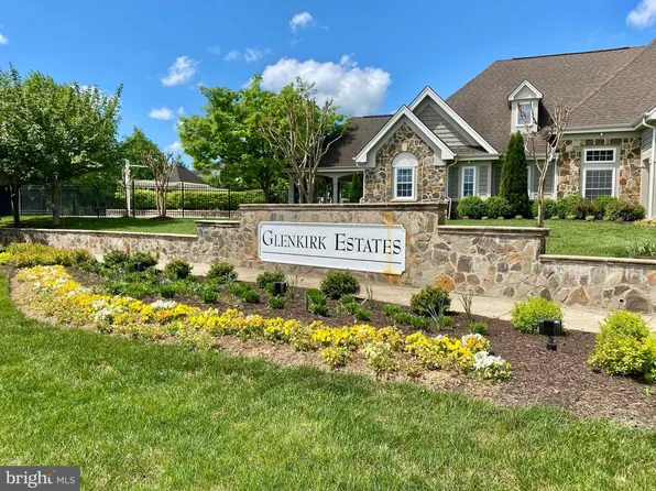 8416 Churchside Dr, Gainesville, VA 20155
