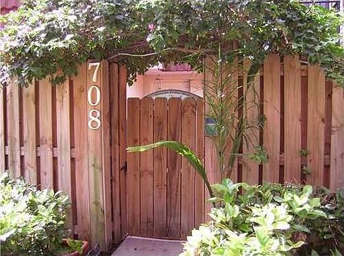 1st image of 708 NW 98th Cir