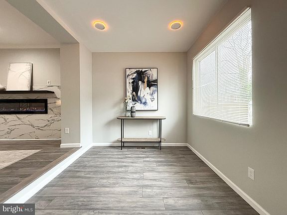 5th image of 5711 Ashland Ave