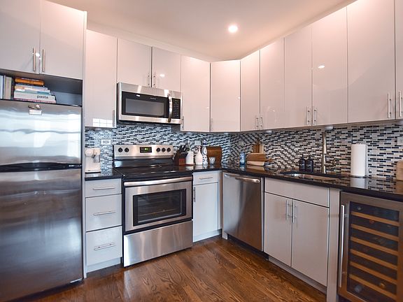 4th image of 1 Bank St APT 4F