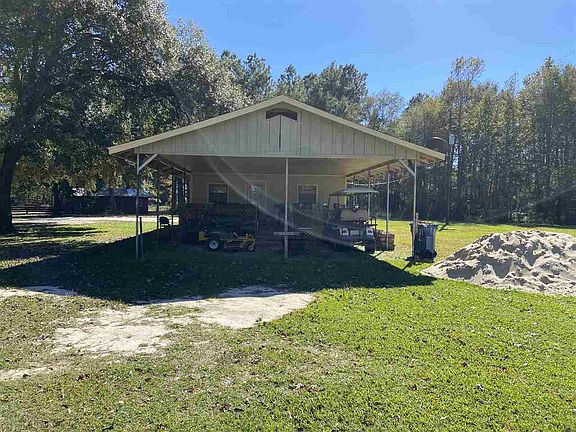 2nd image of 6006 Lilly Ln