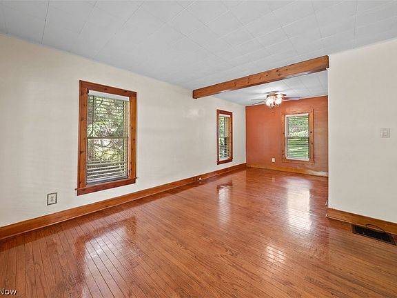 5th image of 6632 Pleasant Ave