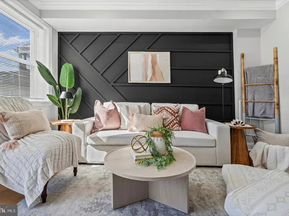 3814 Flowerton Rd, Baltimore, MD 21229