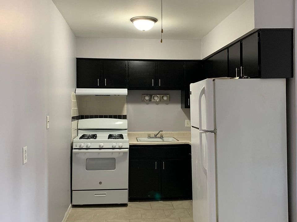 1st image of 5912 50th Ave APT 14
