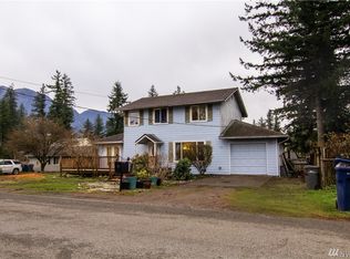 250 6th St, Gold Bar, WA 98251