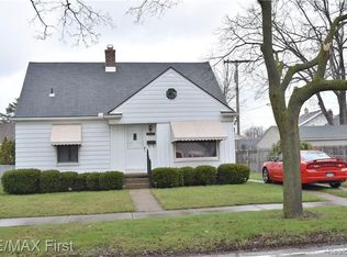 2666 Catalpa Dr, Berkley, MI 48072