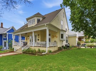 821 Larkin Ave, Elgin, IL 60123