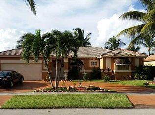 9011 NW 162nd Ter, Miami Lakes, FL 33018
