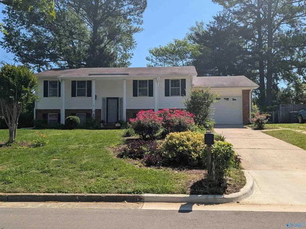 11007 Crestfield Dr SE, Huntsville, AL 35803