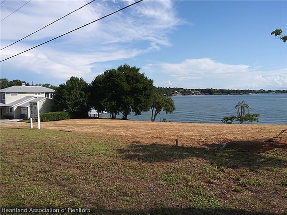 5th image of 1442 County Road 17 N