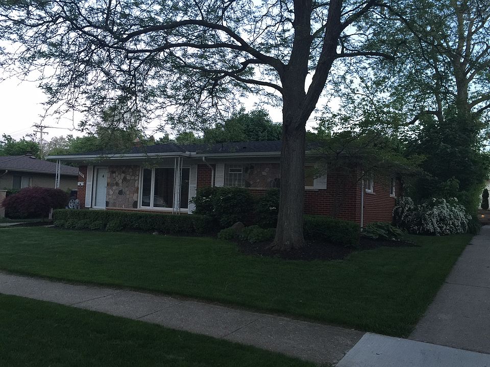 2nd image of 119 Ely Dr S