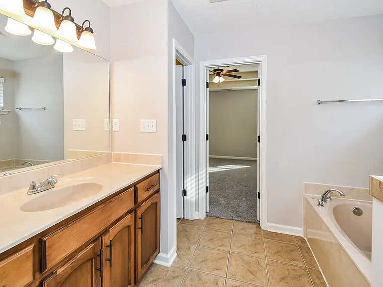 7860 Ridgedale Dr — Photo 11