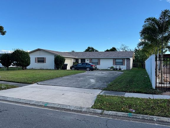 2nd image of 10312 Ellenwood Way Park Manor Ests #11B