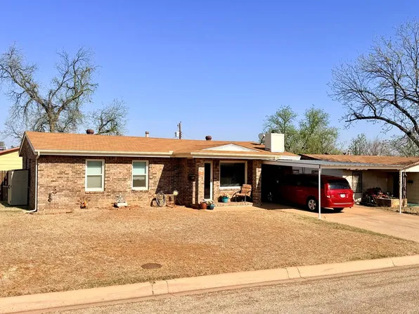 815 San Carlos St, Sweetwater, TX 79556