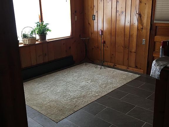 5th image of 18 Harris Ave
