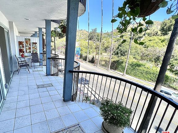 2nd image of 7560 Hollywood Blvd APT 307