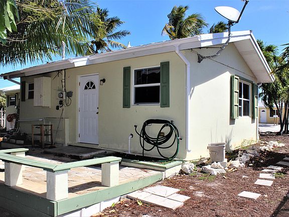 2nd image of 335 371 22nd St