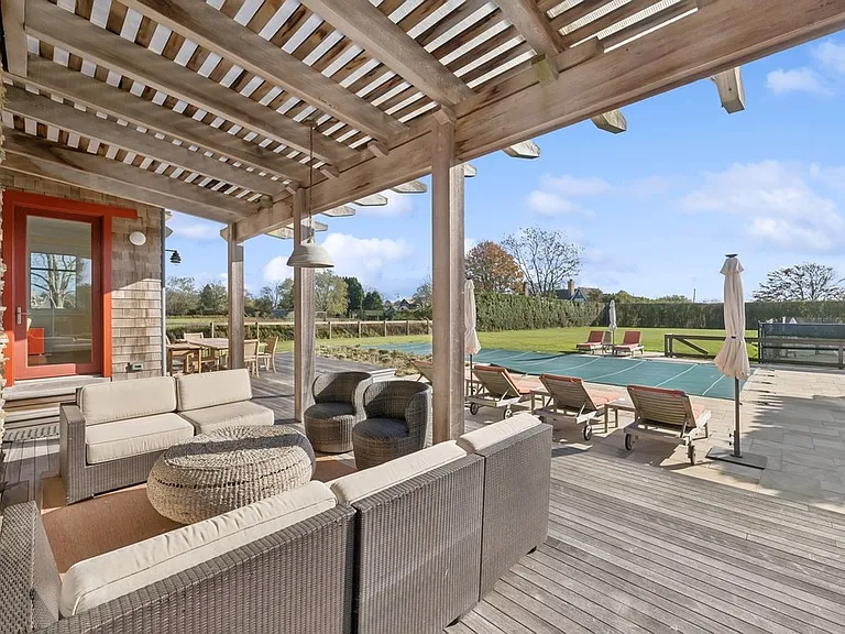 807 Halsey Ln — Photo 6