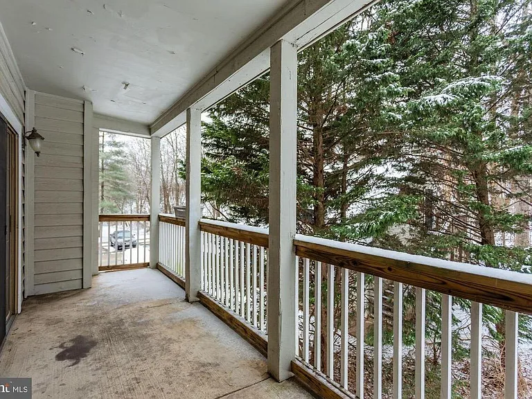 3918 Penderview Dr — Photo 24