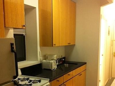 1st image of 407 W 51st St #**4b