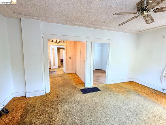 4th image of 3524 Wisconsin St