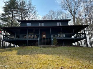 122 Mink Hills Rd, Mountain City, TN 37683