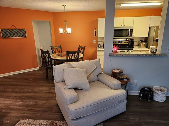 4th image of 8861 Grove Park Dr APT H