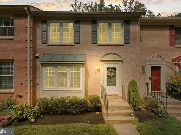 9034 Rosewall Ct, Springfield, VA 22152