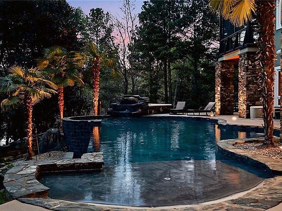 4th image of 158 Printers Ln