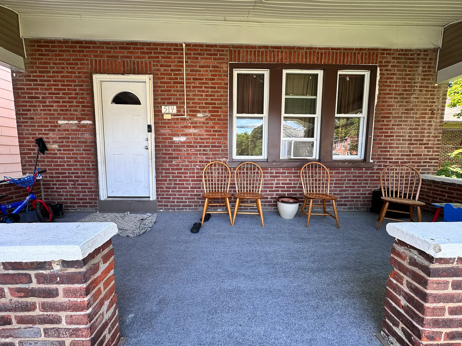 519 N Evans St — Photo 4