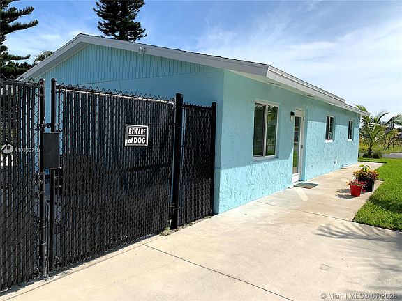 5th image of 219 SE 22nd Ave