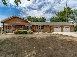 2234 Oregon Rd, Ottawa, KS 66067