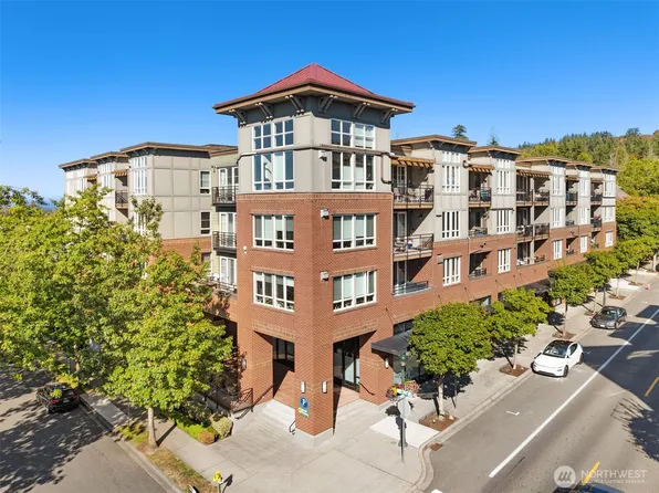 1880 25th Avenue NE #210, Issaquah, WA 98029