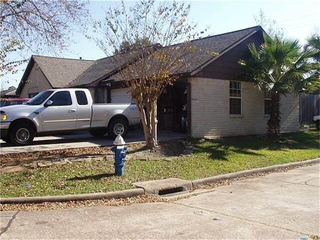 2nd image of 4315 Oak Shadows Dr
