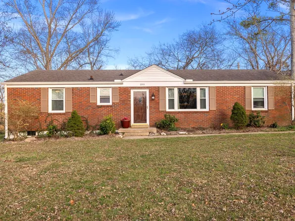 2013 Alpine Dr, Columbia, TN 38401