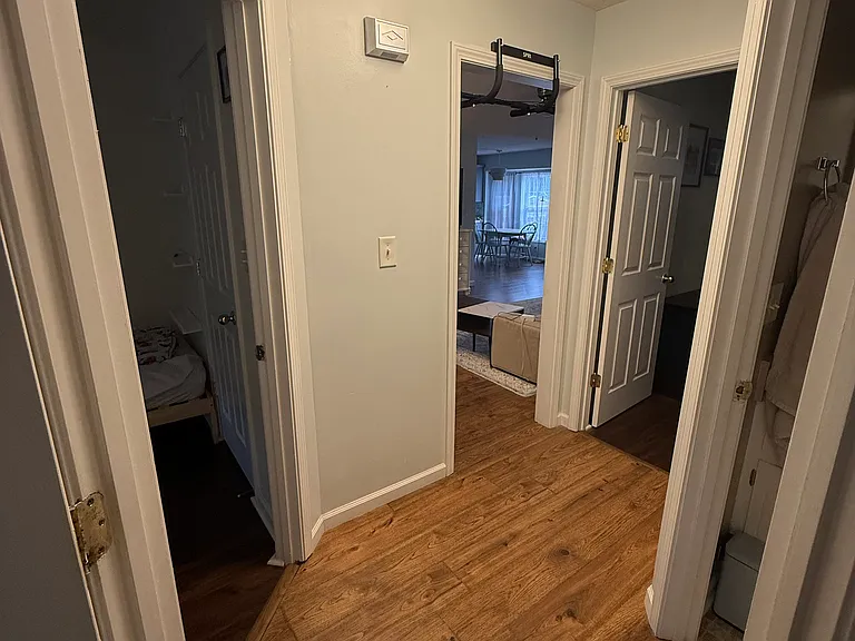 301 Eggars Ct — Photo 9